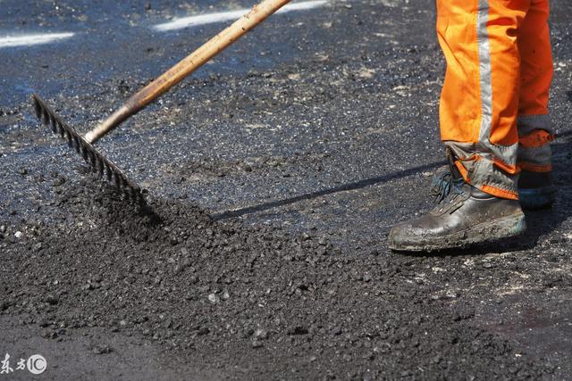 防砸安全鞋的各种标准及分类