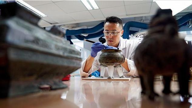 大专家与小手套的不解情缘